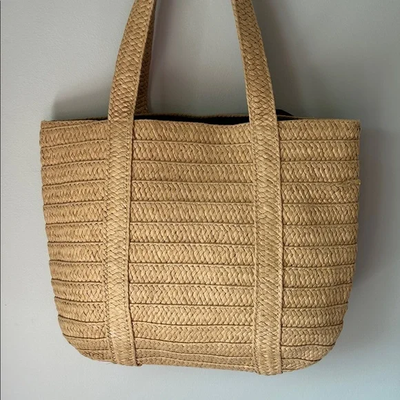Draper James Everyday Straw Tote Bag - Picture 3 of 8
